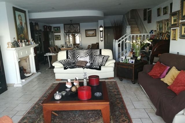 4 slaapkamer Villa te koop in Calas Santa Pola Este, Santa Pola - € 1.500.000 (Ref: 9610348)