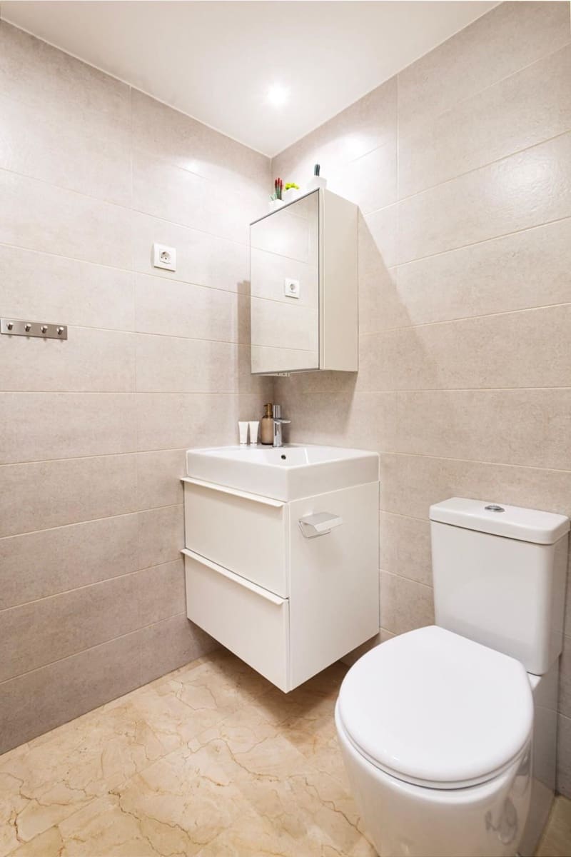 2 bedroom Apartment for sale in Punta Prima with pool - € 305,000 (Ref: 9626475)