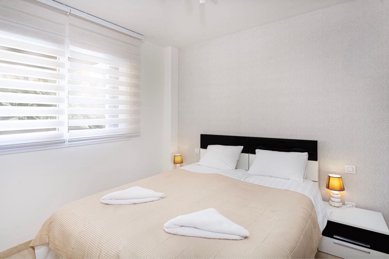 2 bedroom Apartment for sale in Punta Prima with pool - € 305,000 (Ref: 9626475)