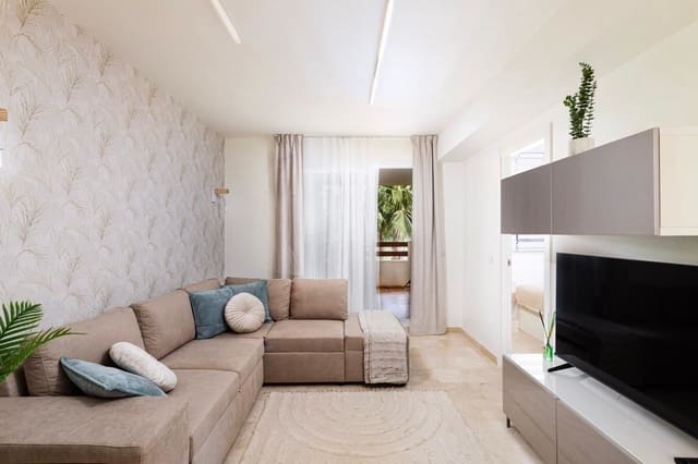 2 bedroom Apartment for sale in Punta Prima, Torrevieja with pool - € 305,000 (Ref: 9626475)