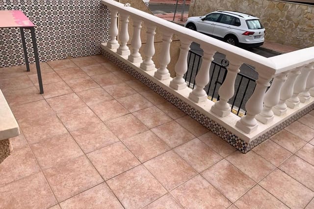 4 bedroom Townhouse for sale in Zona Pueblo, Guardamar del Segura - € 272,000 (Ref: 9626526)