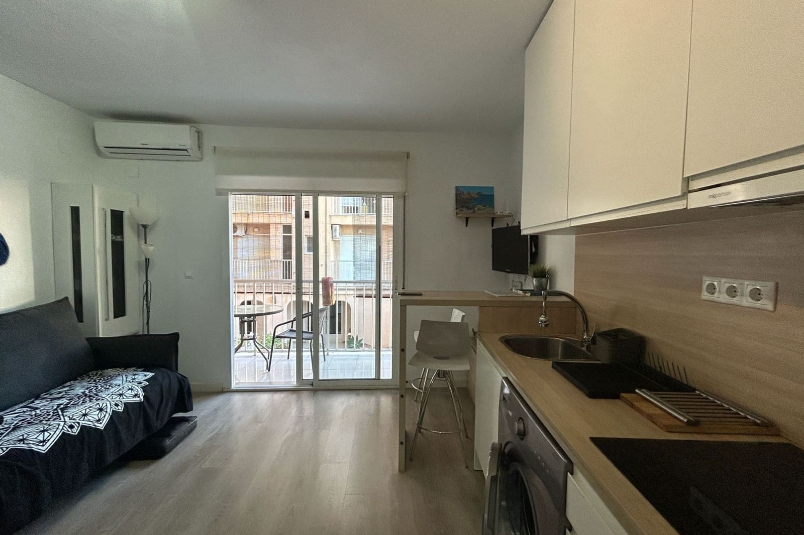 Lejlighed til salg i Torrevieja - € 105.000 (Ref: 9626527)