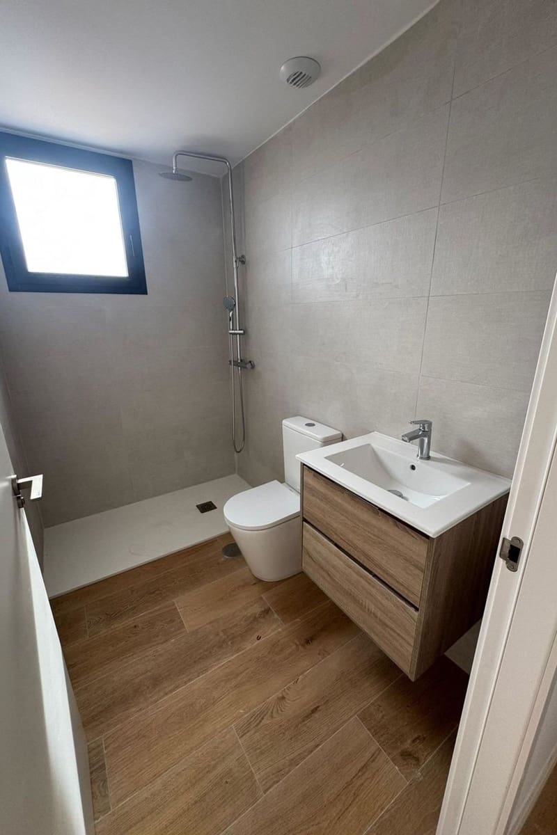 3 bedroom Apartment for sale in Alicante / Alacant city with pool - € 499,000 (Ref: 9626529)