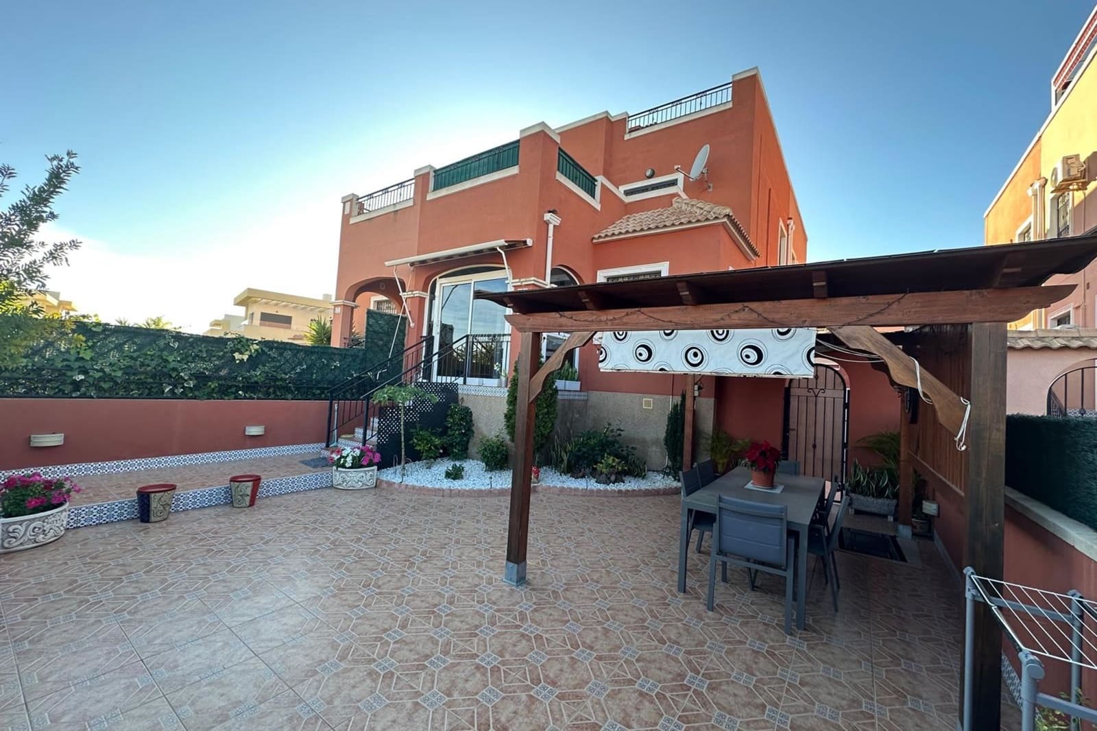 3 sovrum Hus till salu i Los Montesinos med pool - 209 900 € (Ref: 9626530)