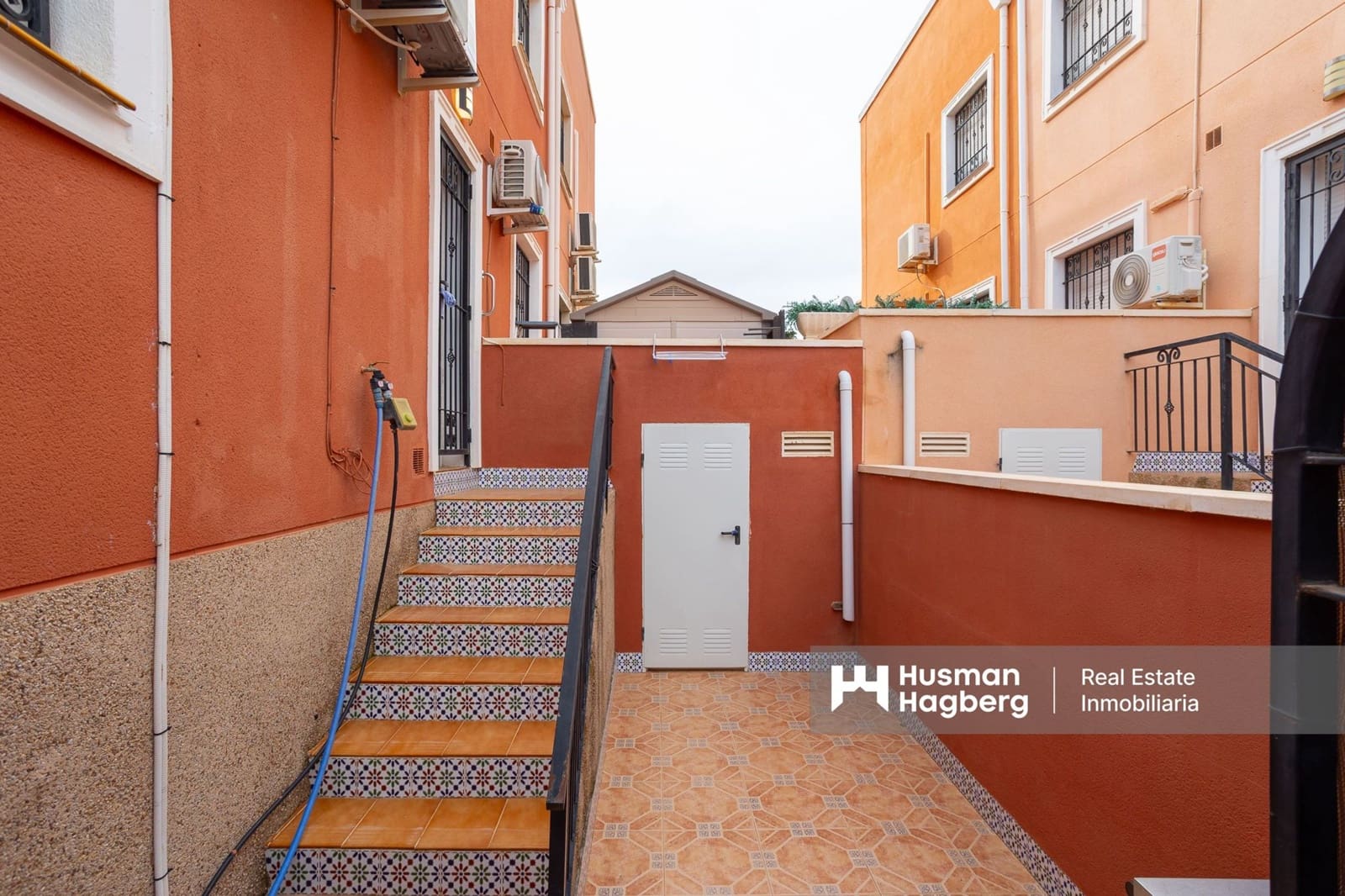 3 bedroom Townhouse for sale in Los Montesinos with pool - € 199,900 (Ref: 9626530)