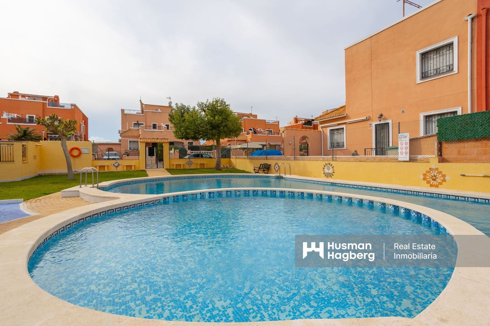 3 bedroom Townhouse for sale in Los Montesinos with pool - € 199,900 (Ref: 9626530)