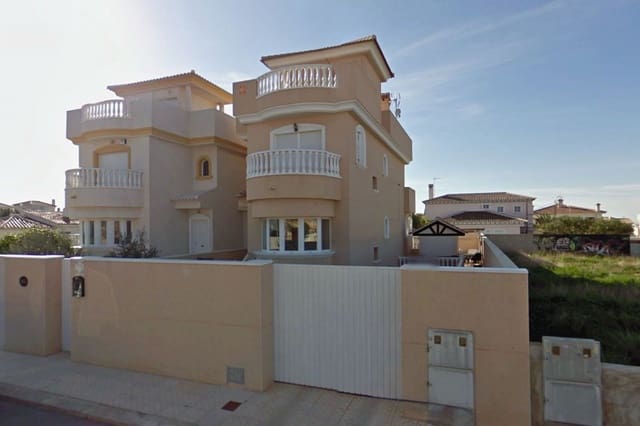 3 bedroom Villa for sale in El Molino, Torrevieja with pool - € 560,000 (Ref: 9631405)