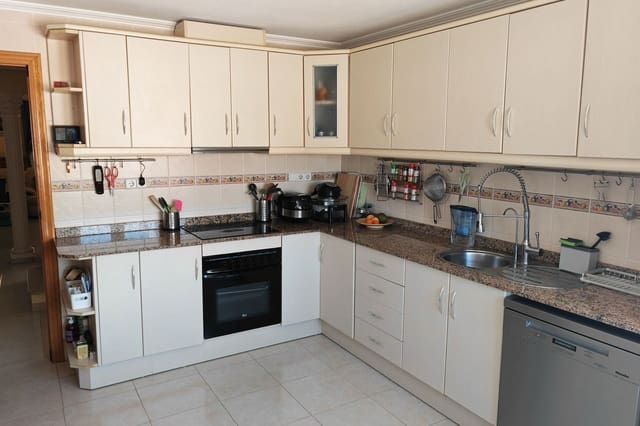 3 bedroom Villa for sale in El Molino, Torrevieja with pool - € 560,000 (Ref: 9631405)