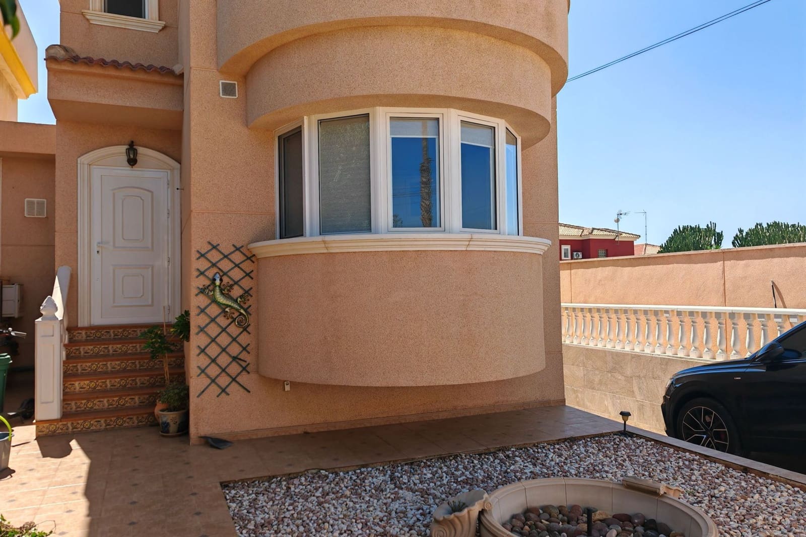 3 bedroom Villa for sale in Torrevieja with pool - € 560,000 (Ref: 9631405)