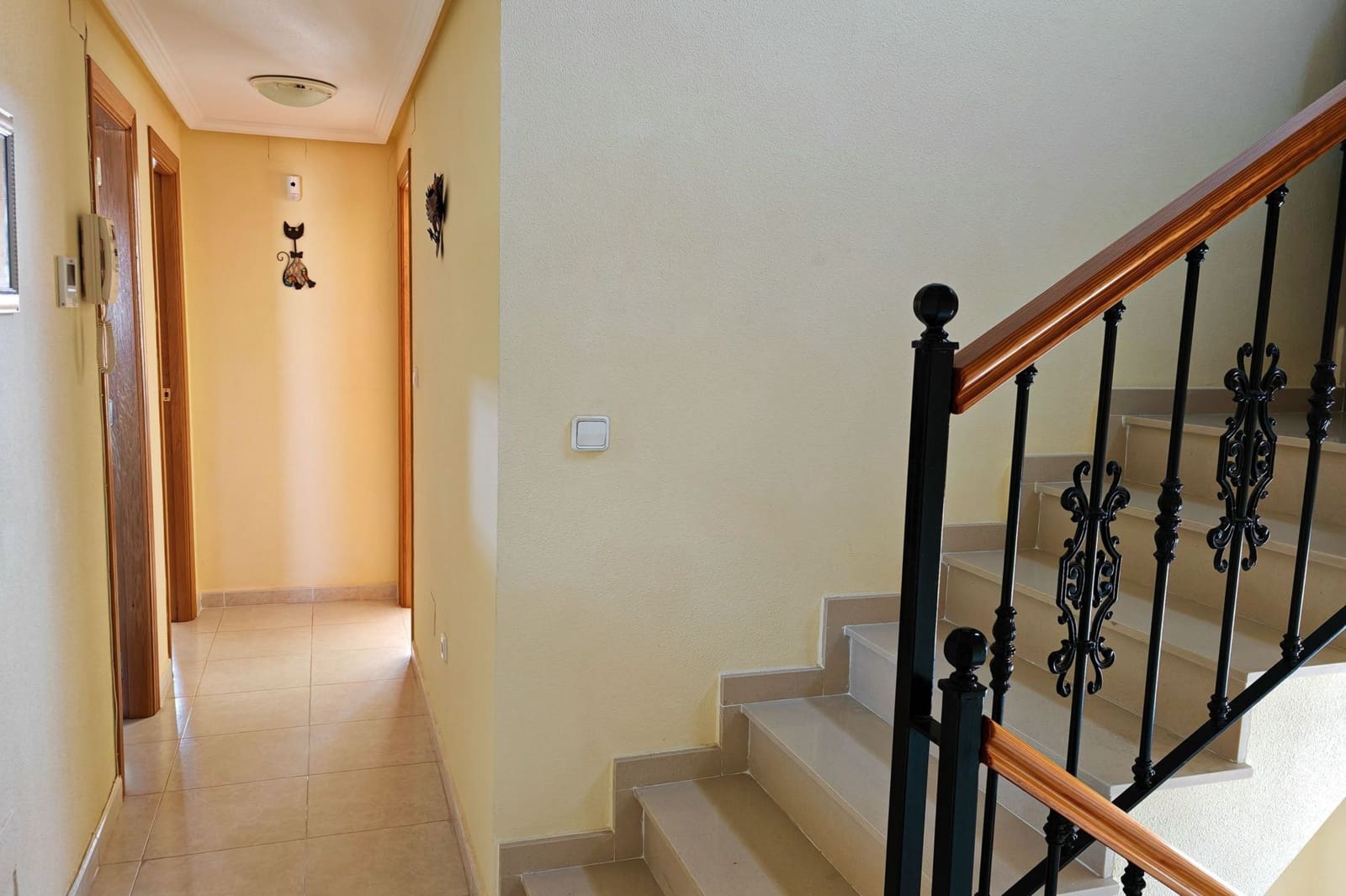 3 bedroom Villa for sale in Torrevieja with pool - € 560,000 (Ref: 9631405)