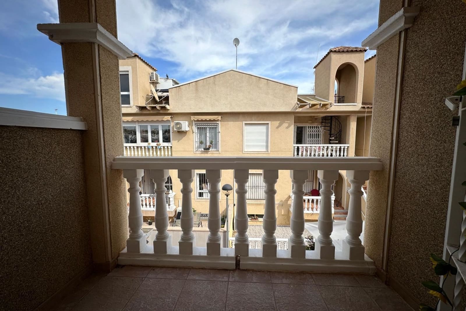 3 slaapkamer Huis te koop in Orihuela Costa met zwembad - € 249.000 (Ref: 9642957)