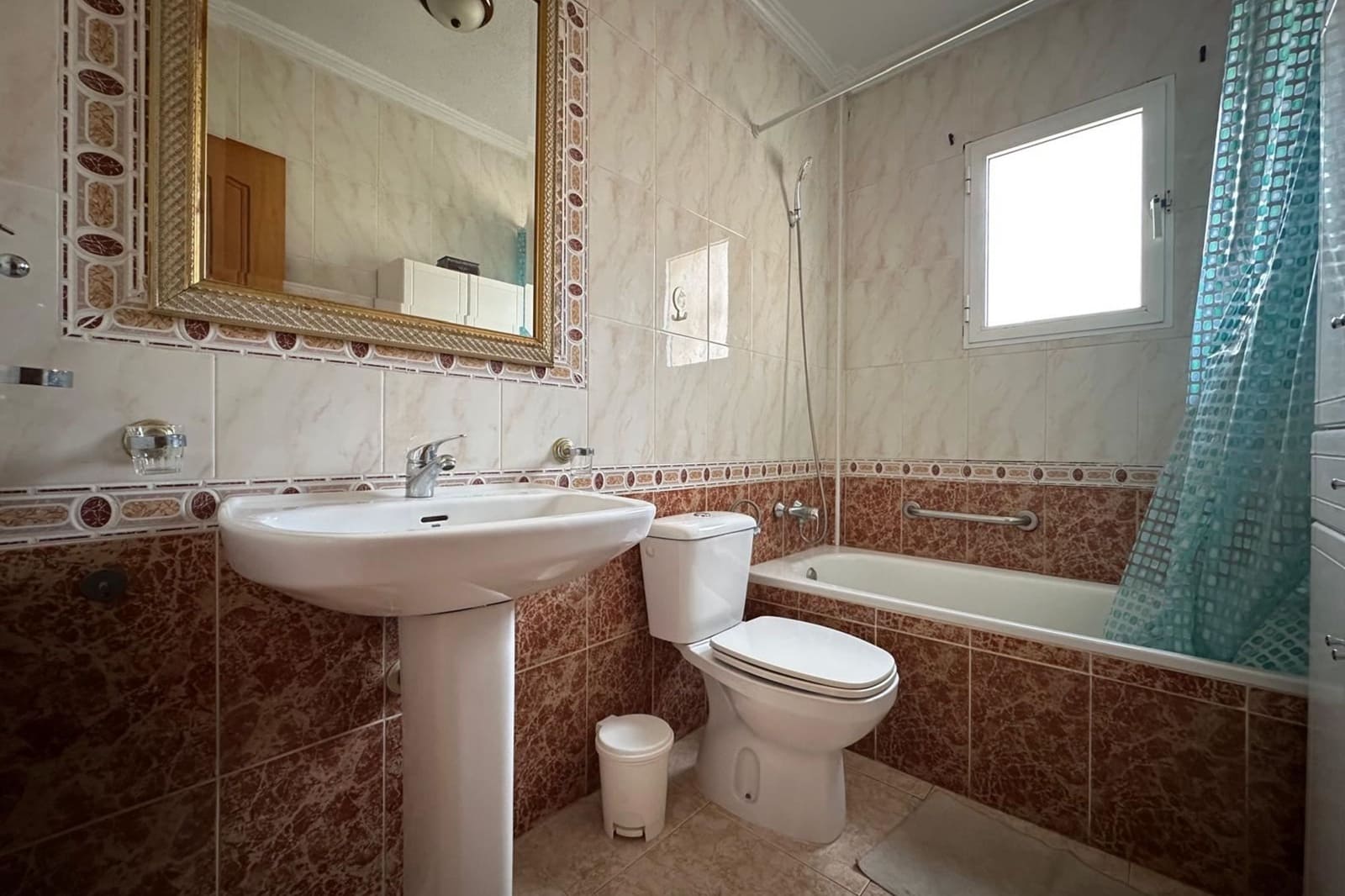 3 slaapkamer Huis te koop in Orihuela Costa met zwembad - € 249.000 (Ref: 9642957)