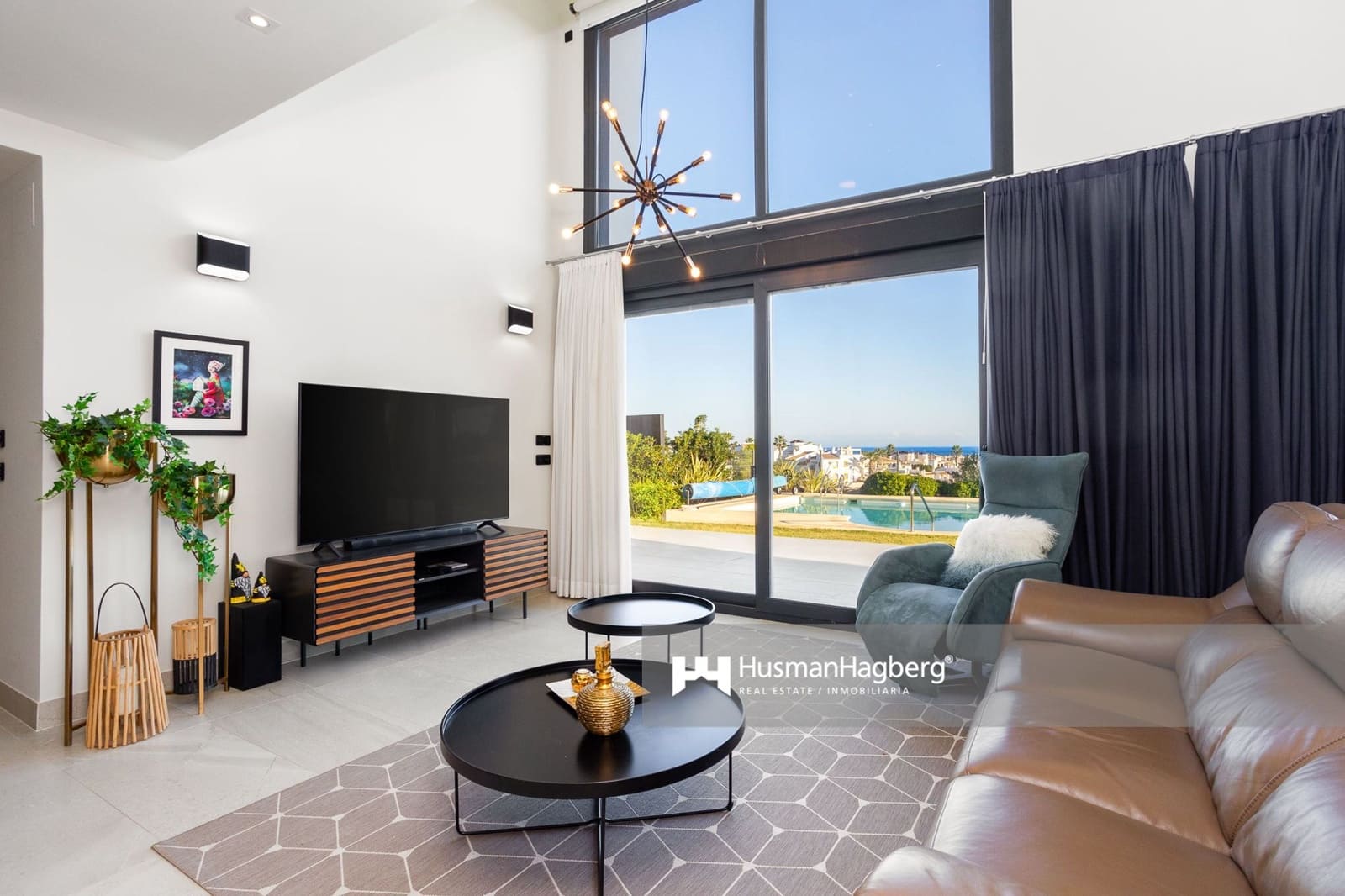 5 soveværelse Villa til salg i Villamartin med swimmingpool - € 1.295.000 (Ref: 9642958)