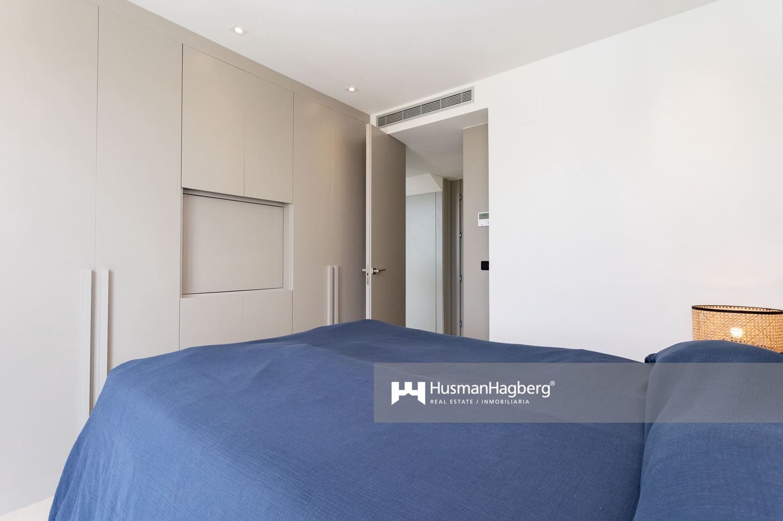 5 soveværelse Villa til salg i Villamartin med swimmingpool - € 1.295.000 (Ref: 9642958)