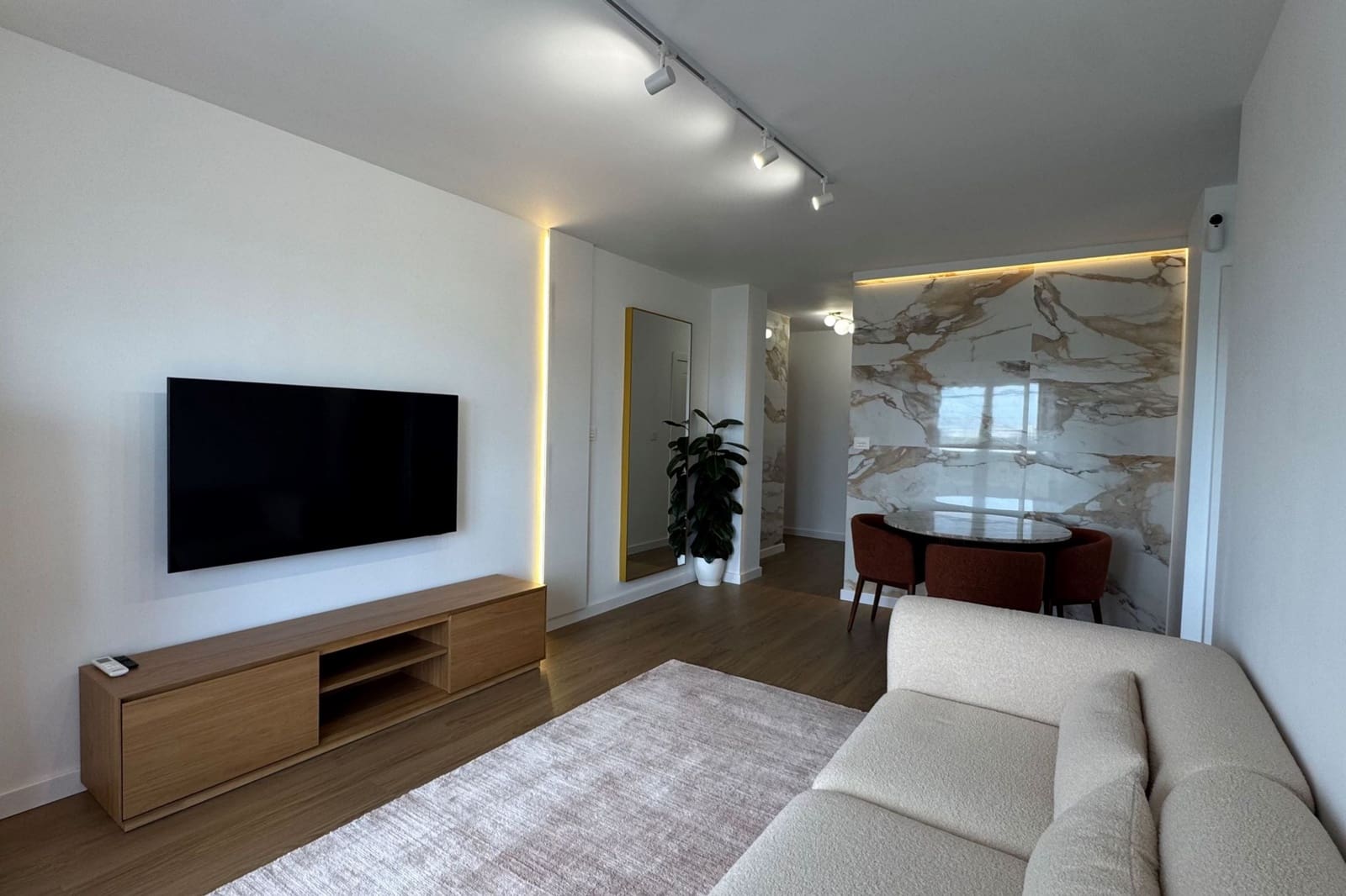 2 bedroom Apartment for sale in Punta Prima with pool - € 269,000 (Ref: 9665292)