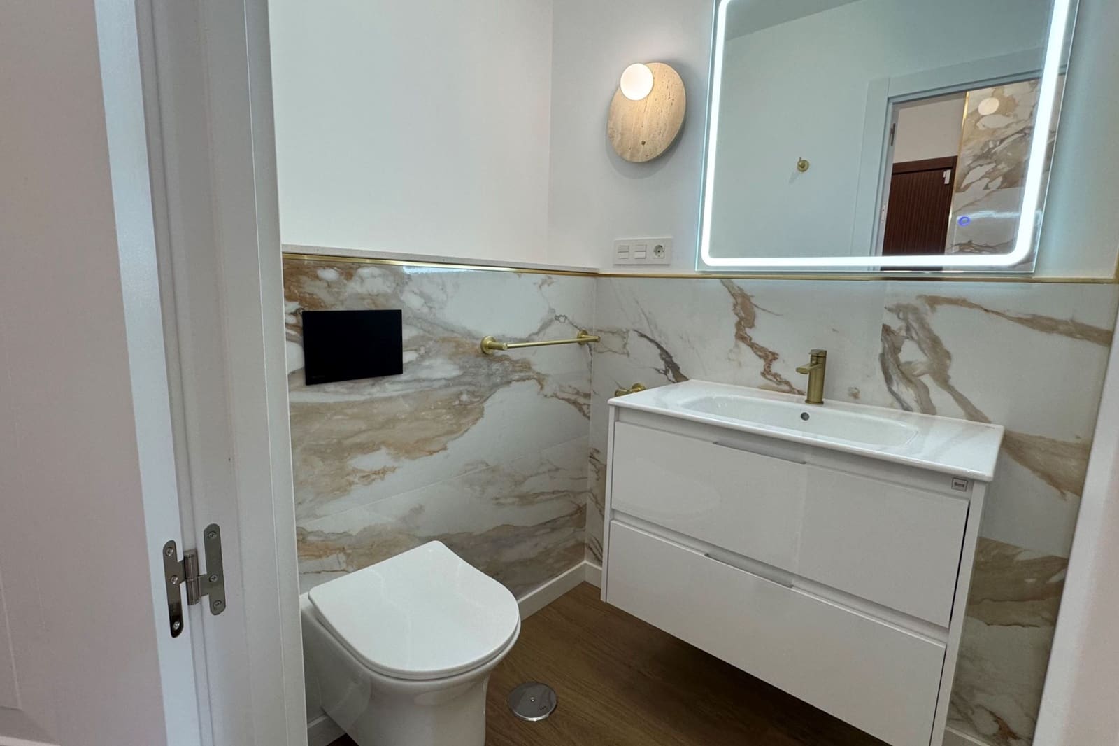 2 bedroom Apartment for sale in Punta Prima with pool - € 269,000 (Ref: 9665292)