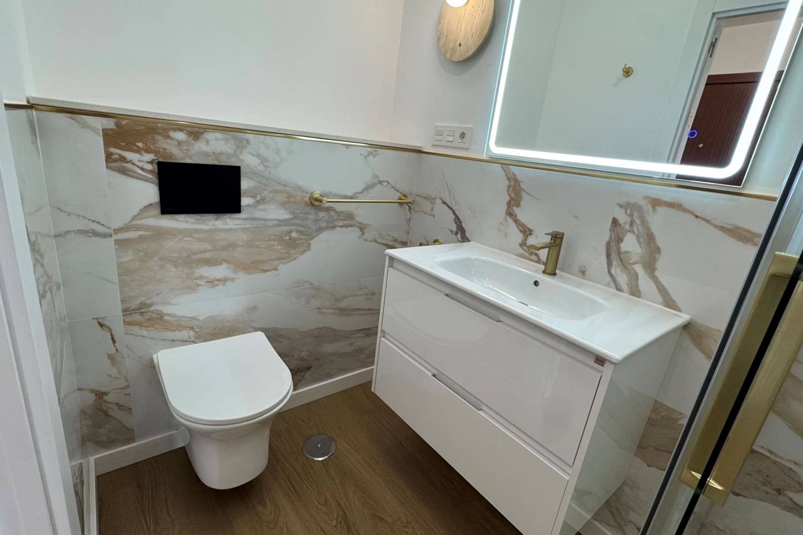 2 bedroom Apartment for sale in Punta Prima with pool - € 269,000 (Ref: 9665292)