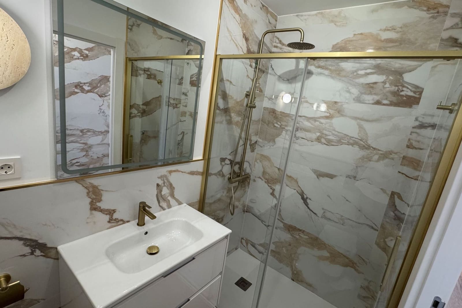 2 bedroom Apartment for sale in Punta Prima with pool - € 269,000 (Ref: 9665292)