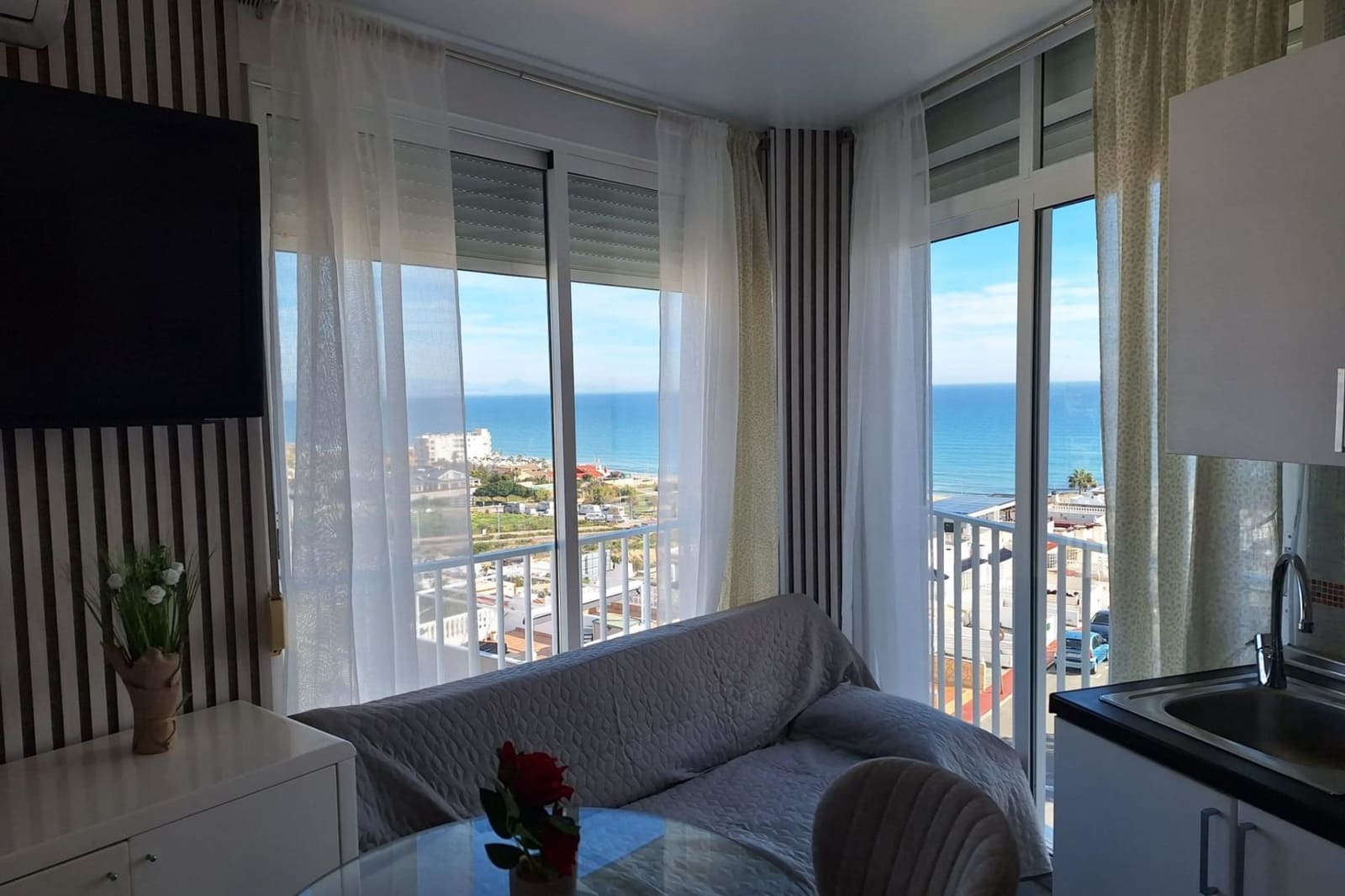 Leilighet til salgs i Torrevieja - € 125 000 (Ref: 9672286)