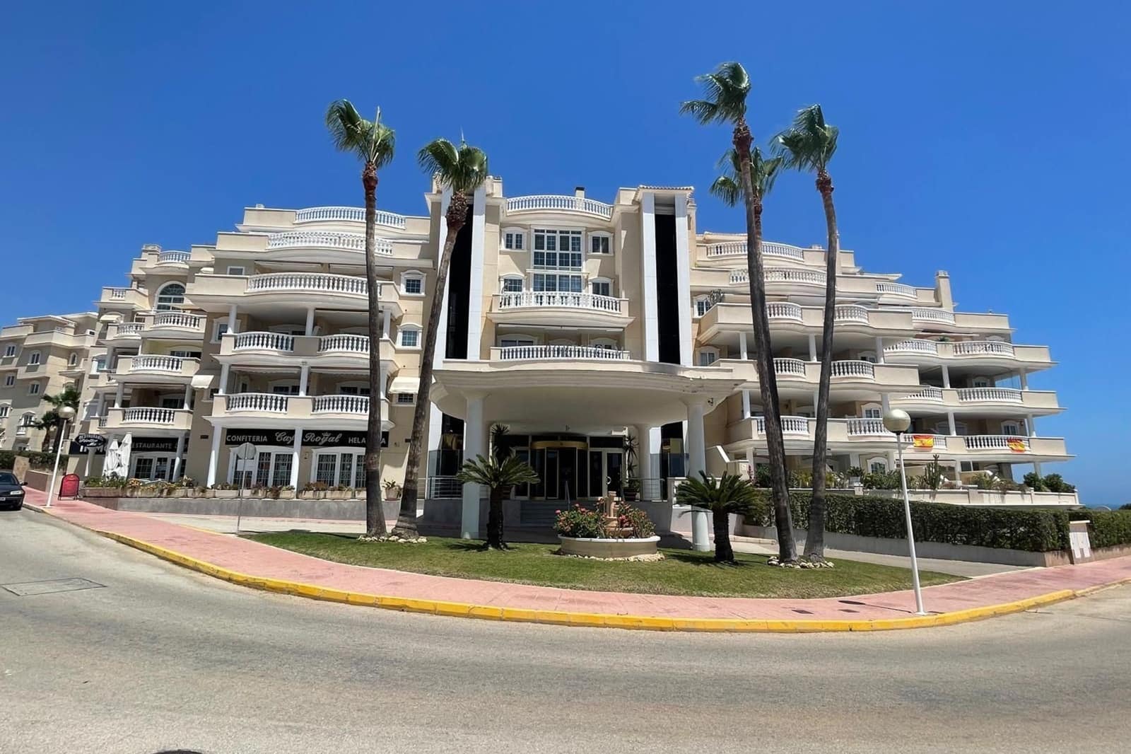 2 slaapkamer Appartement te koop in Campoamor met zwembad - € 260.000 (Ref: 9685565)