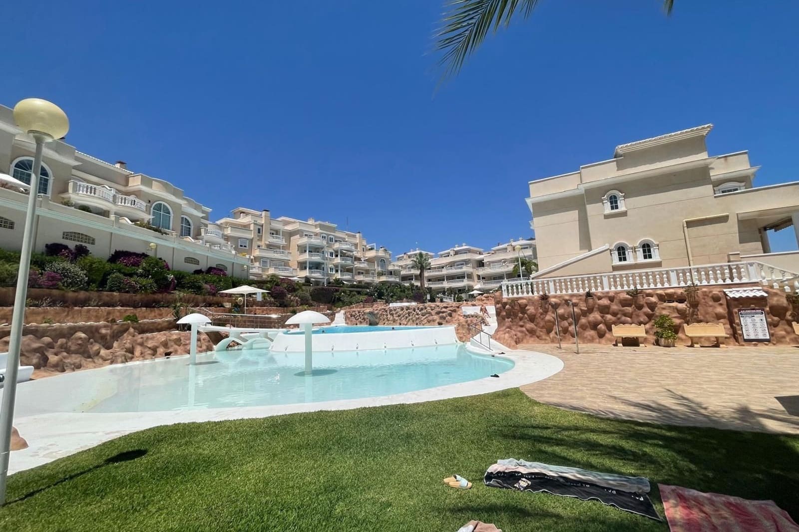 2 slaapkamer Appartement te koop in Campoamor met zwembad - € 260.000 (Ref: 9685565)