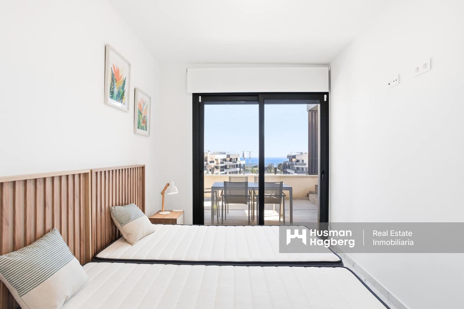 2 bedroom Apartment for sale in Playa Flamenca with pool - € 549,000 (Ref: 9687618)