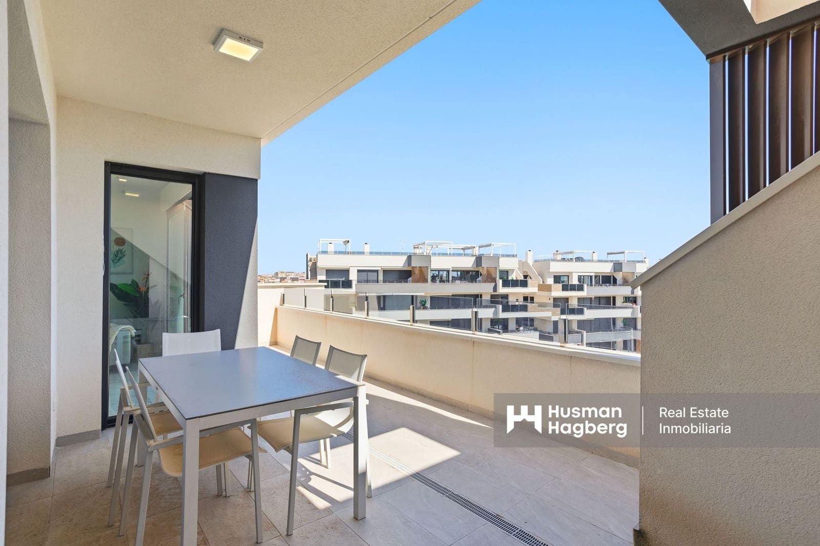 2 bedroom Apartment for sale in Playa Flamenca with pool - € 549,000 (Ref: 9687618)