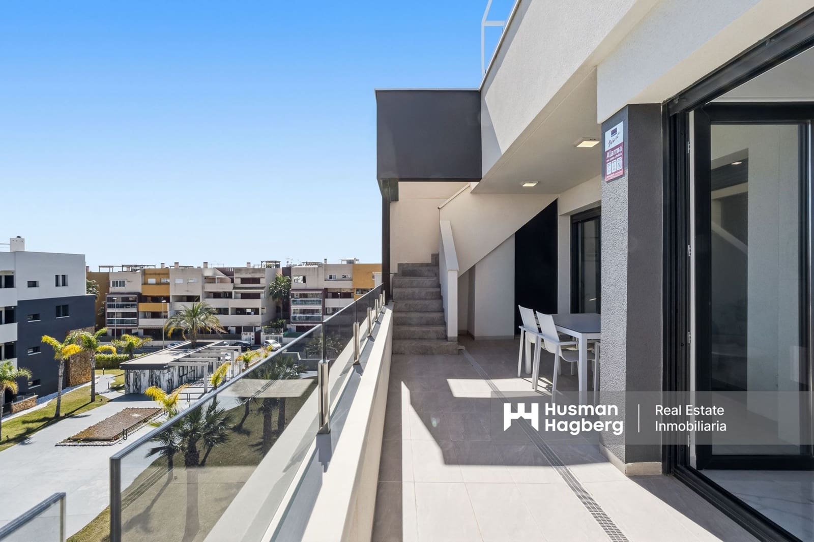 2 bedroom Apartment for sale in Playa Flamenca with pool - € 549,000 (Ref: 9687618)