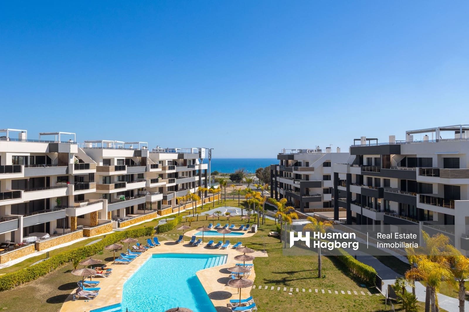 2 bedroom Apartment for sale in Playa Flamenca with pool - € 549,000 (Ref: 9687618)
