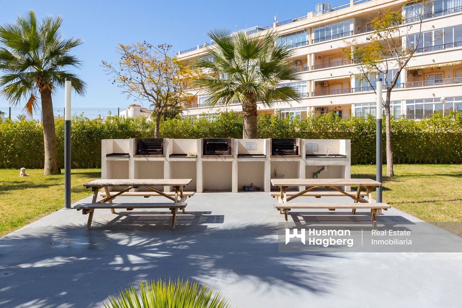 2 bedroom Apartment for sale in Playa Flamenca with pool - € 549,000 (Ref: 9687618)