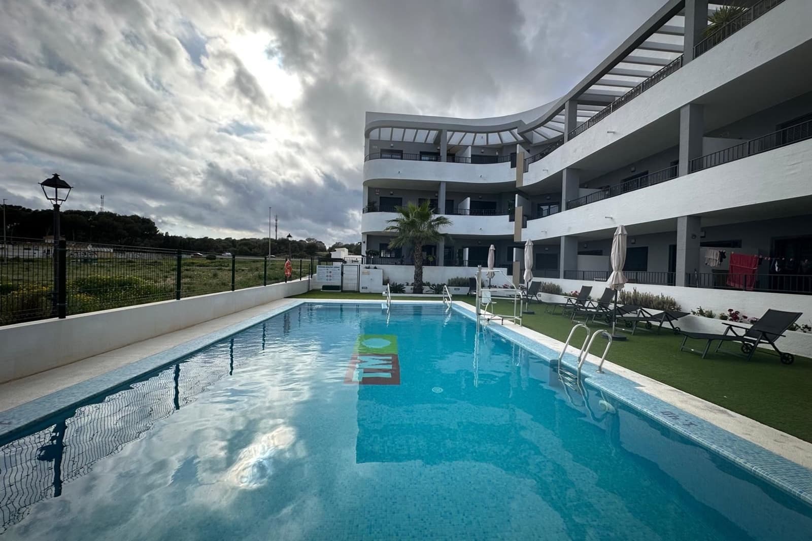 2 slaapkamer Appartement te koop in Pilar de la Horadada met zwembad - € 299.900 (Ref: 9691418)