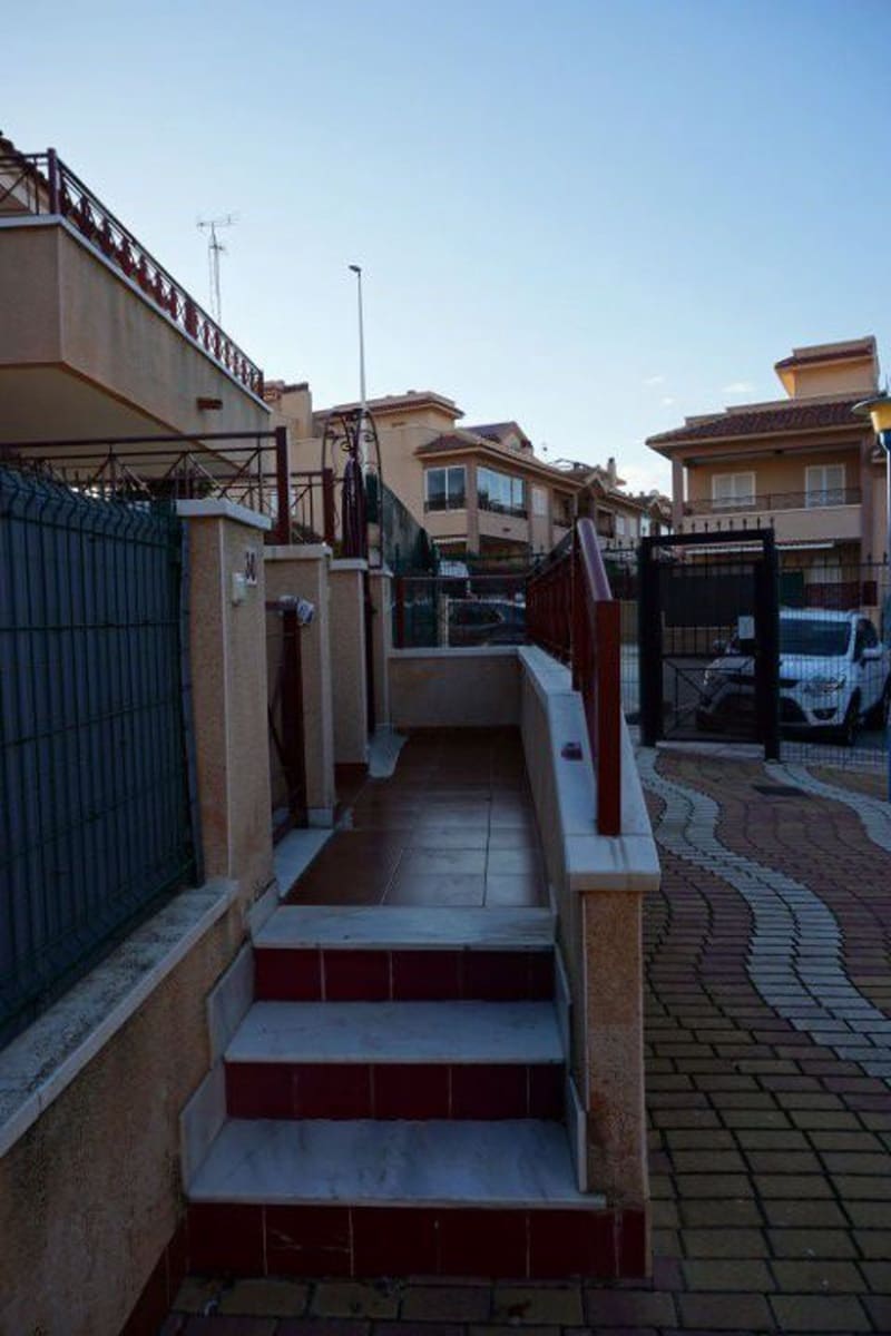 3 slaapkamer Appartement te koop in Gran Alacant met zwembad - € 280.000 (Ref: 9713852)