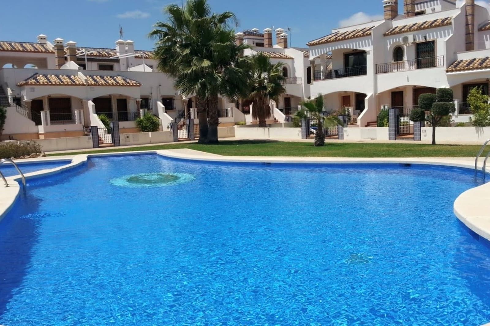 Huis te koop in Los Dolses met zwembad - € 237.000 (Ref: 9716631)