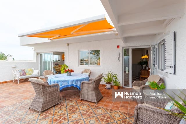 Chalet de 3 habitaciones en Cabo Cervera, Torrevieja en venta - 425.000 € (Ref: 9720436)