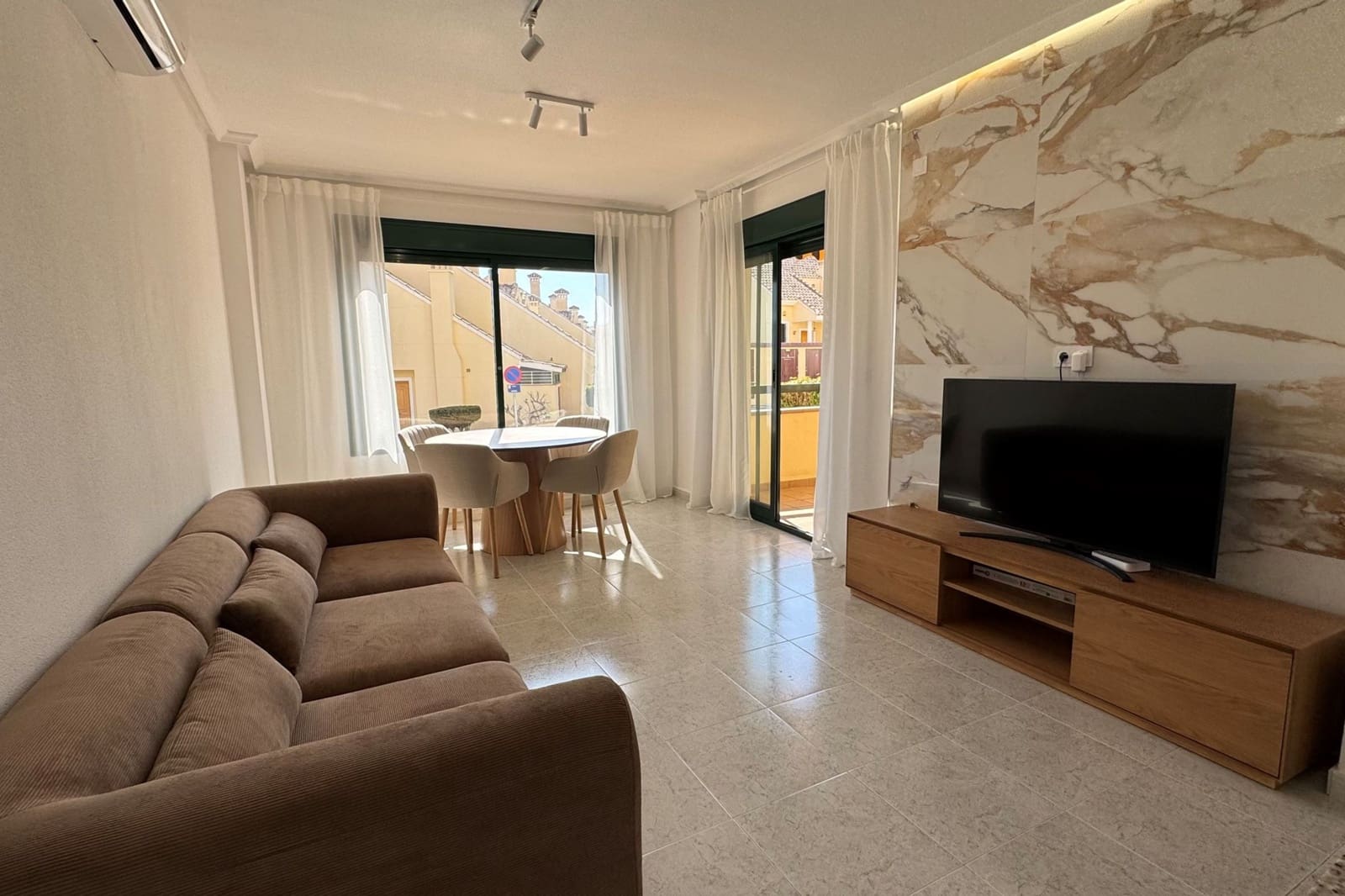 2 bedroom Apartment for sale in Villamartin with pool - € 249,000 (Ref: 9723827)
