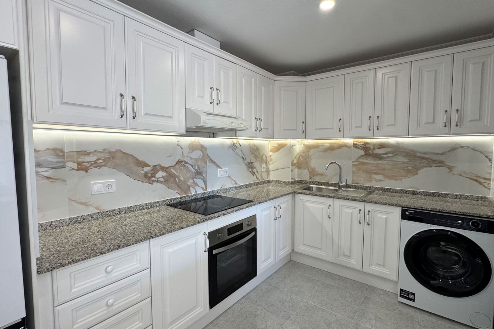 2 bedroom Apartment for sale in Villamartin with pool - € 249,000 (Ref: 9723827)