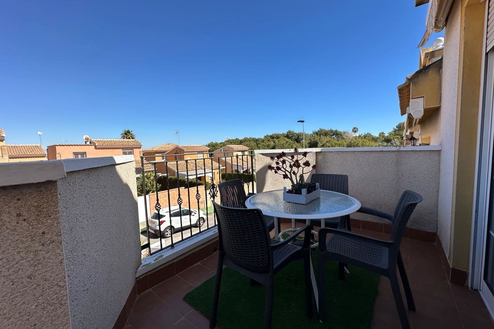 2 makuuhuone Omakotitalo myytävänä paikassa Los Balcones mukana uima-altaan - 199 900 € (Ref: 9748377)