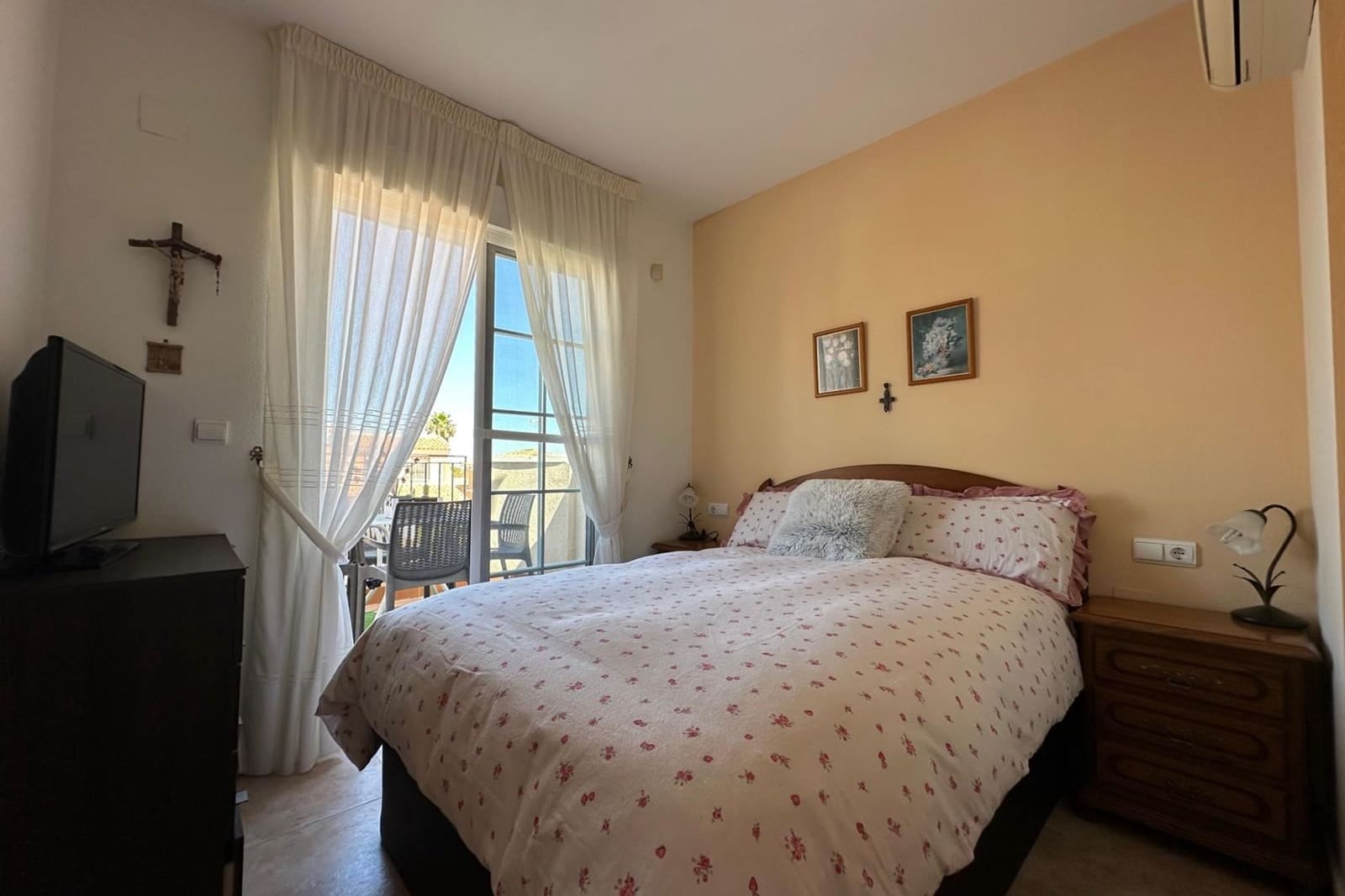 2 makuuhuone Omakotitalo myytävänä paikassa Los Balcones mukana uima-altaan - 199 900 € (Ref: 9748377)