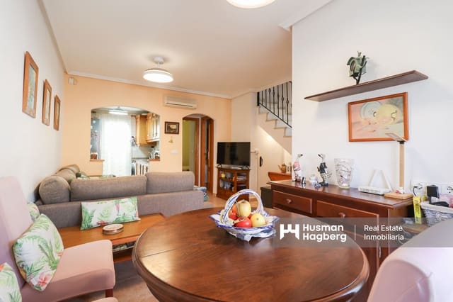 2 makuuhuone Omakotitalo myytävänä paikassa Los Balcones mukana uima-altaan - 199 900 € (Ref: 9748377)