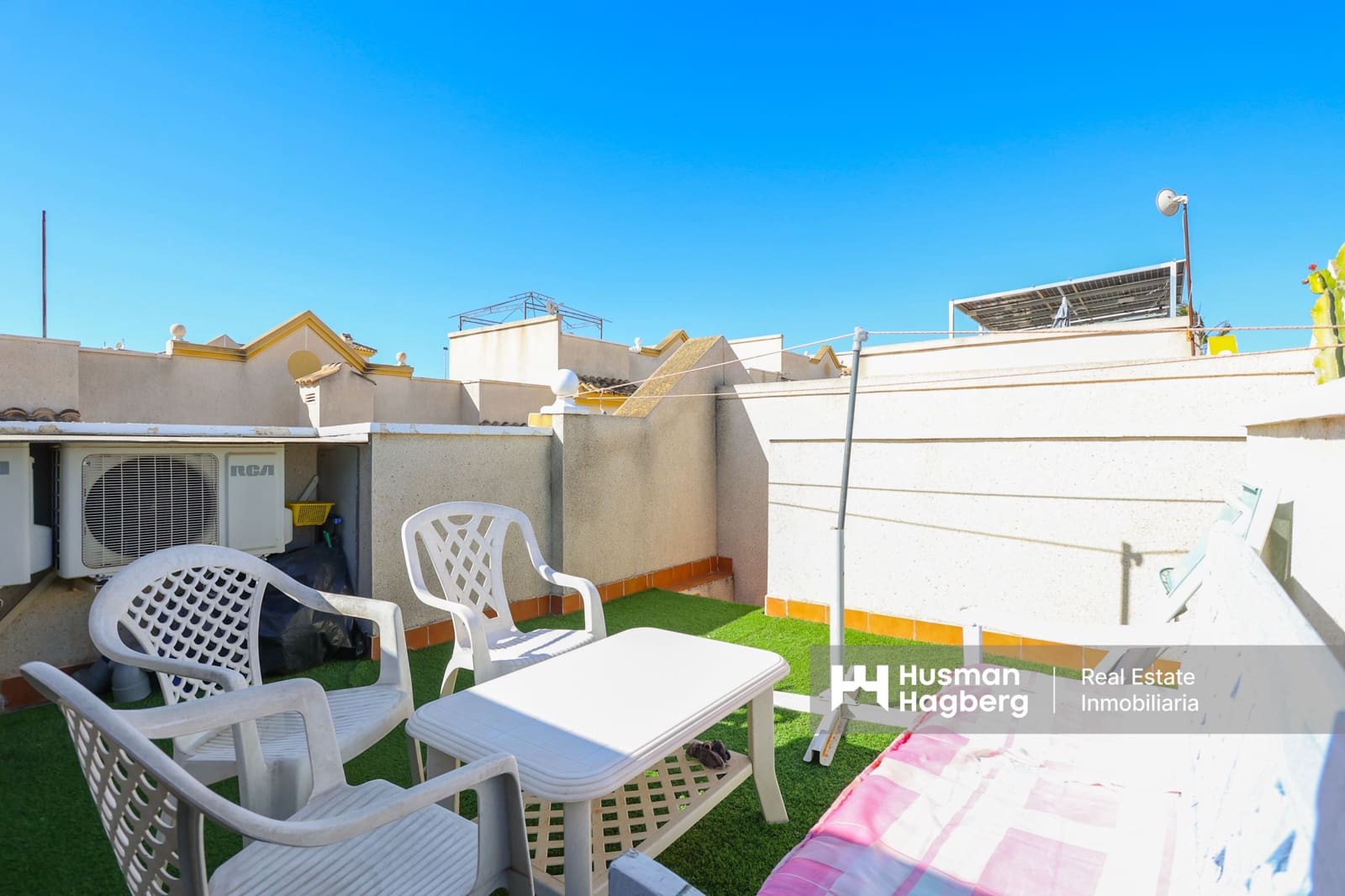 2 bedroom Townhouse for sale in Los Balcones with pool - € 199,900 (Ref: 9748377)