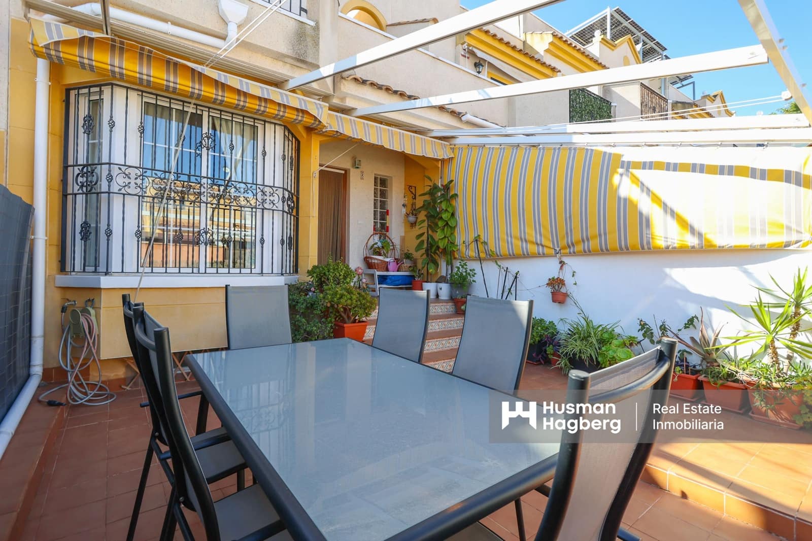 2 bedroom Townhouse for sale in Los Balcones with pool - € 199,900 (Ref: 9748377)