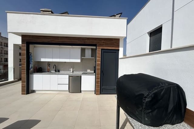 3 soverom Villa til salgs i Desamparados - Hurchillo - Torremendo, Orihuela med svømmebasseng - € 515 000 (Ref: 9749306)