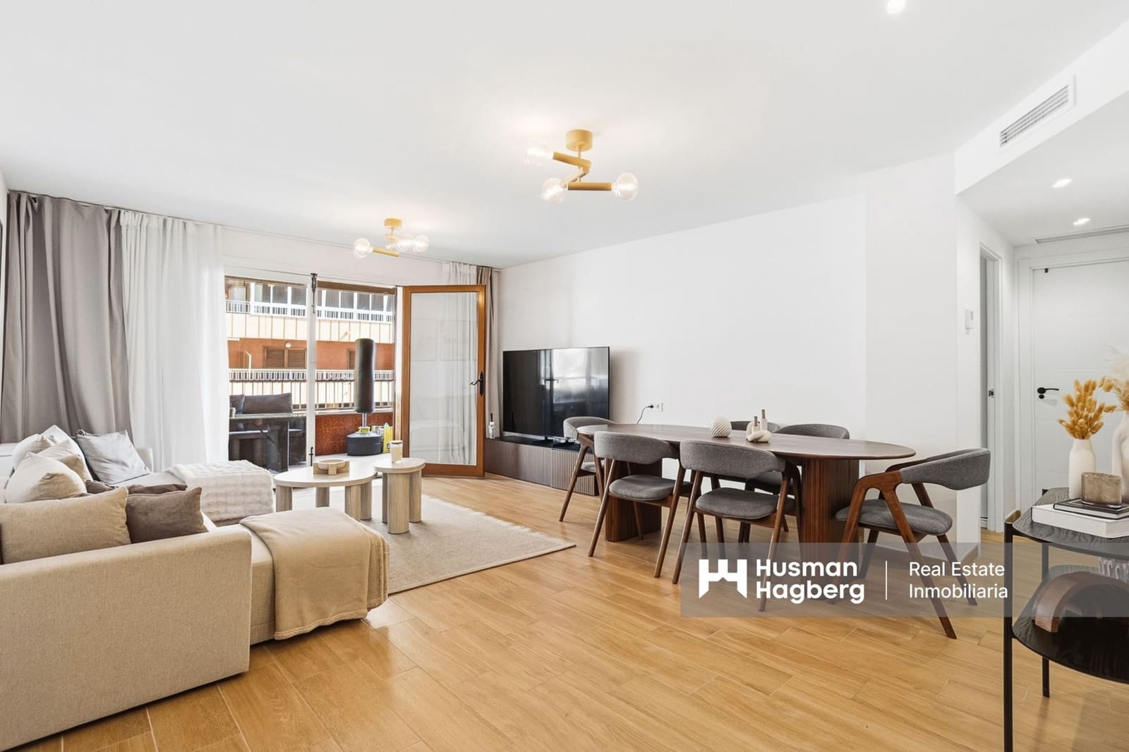 3 bedroom Apartment for sale in Torrevieja with pool - € 279,999 (Ref: 9756672)