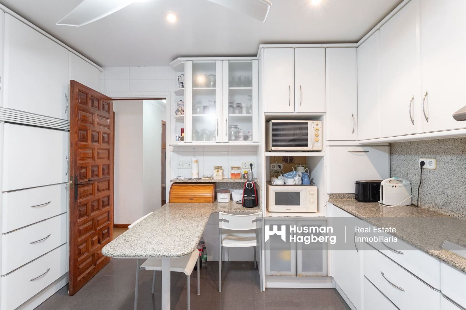 6 quarto Moradia para venda em Campoamor com piscina - 930 000 € (Ref: 9759405)