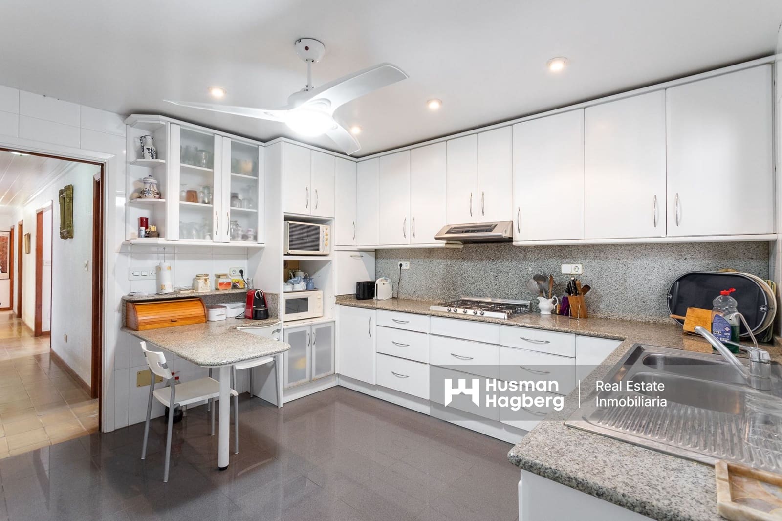 6 quarto Moradia para venda em Campoamor com piscina - 930 000 € (Ref: 9759405)