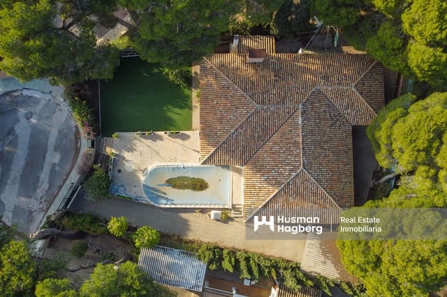 6 quarto Moradia para venda em Campoamor, Orihuela com piscina - 930 000 € (Ref: 9759405)