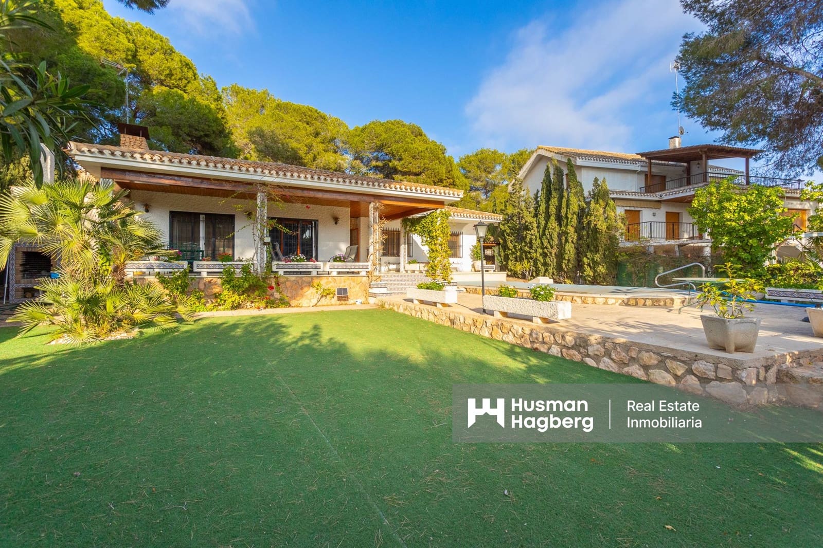 6 quarto Moradia para venda em Campoamor com piscina - 930 000 € (Ref: 9759405)