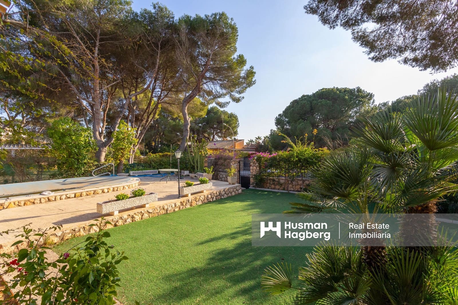 6 quarto Moradia para venda em Campoamor com piscina - 930 000 € (Ref: 9759405)