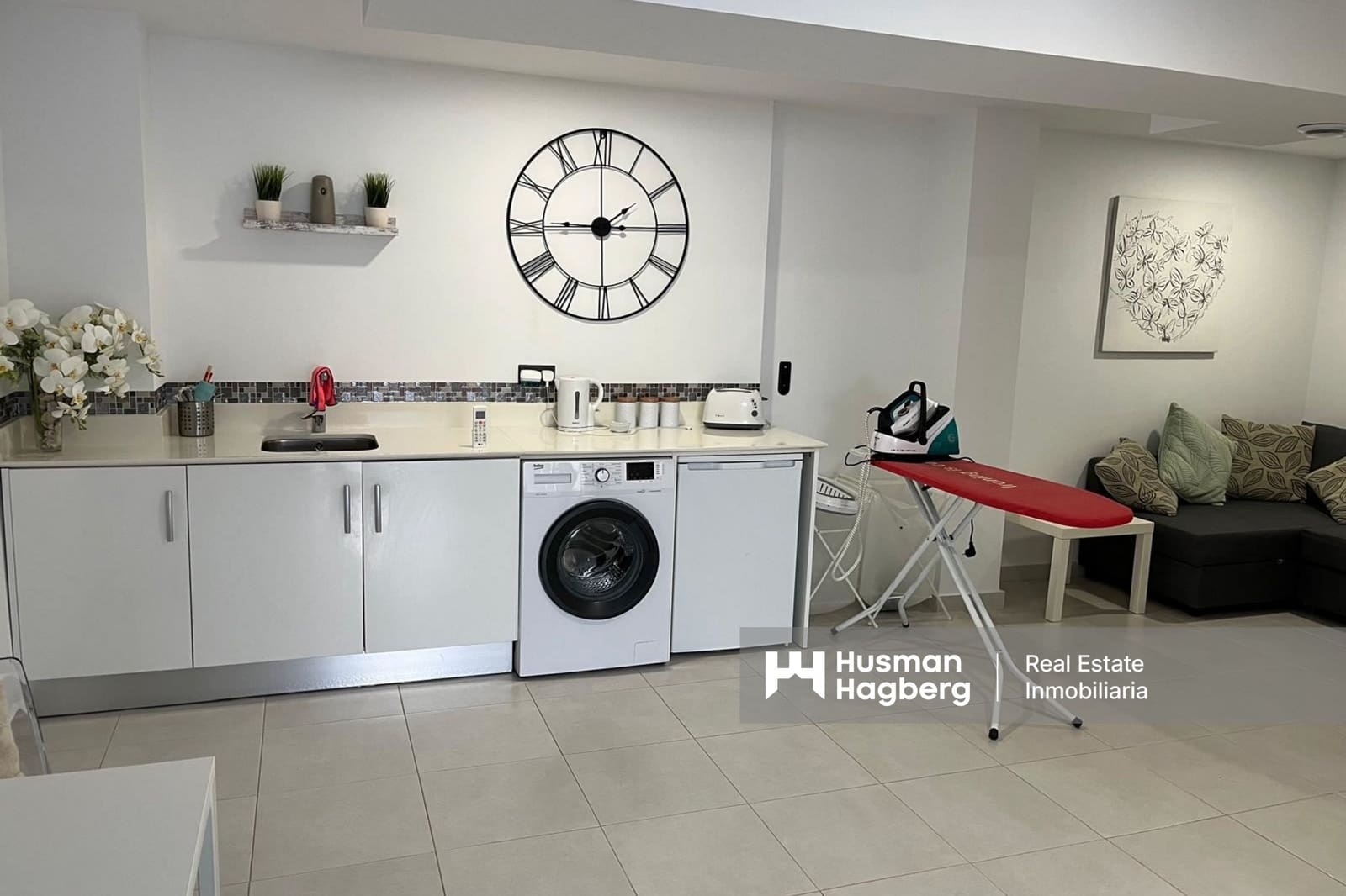 Chalet de 3 habitaciones en Villamartin en venta con piscina - 475.000 € (Ref: 9759406)