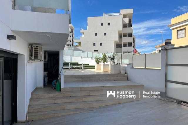 Chalet de 3 habitaciones en Villamartin, Orihuela en venta con piscina - 475.000 € (Ref: 9759406)